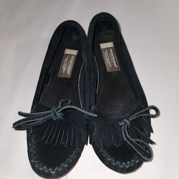 Manitobah MukLuks Black Moccasin Sz 7 Leather Fringe - Picture 1 of 8